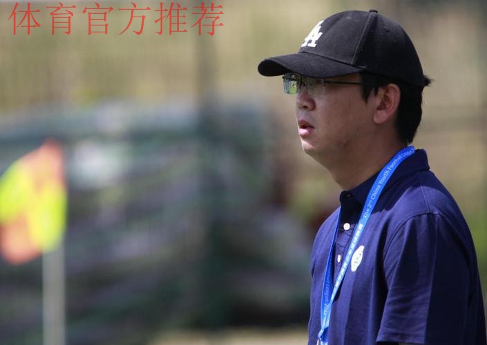 大学生三球逆转职业队 华科大继续挑战中青赛 大学生三球逆转职业队 华科大继续挑战中青赛